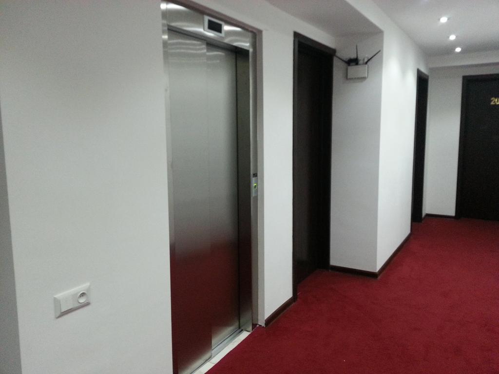 Hotel Grand Palace Tbilisi Exterior foto